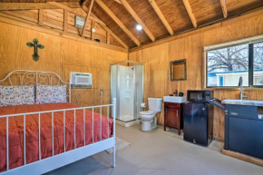 Waterfront Studio with Fire Pit on Lake Dunlap!